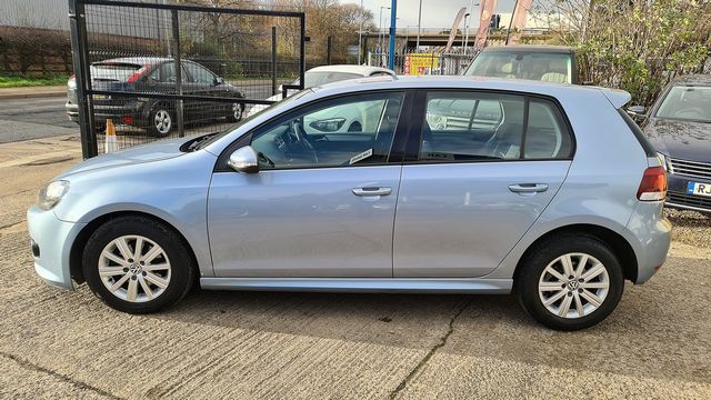 VOLKSWAGEN Golf BlueMotion TDI 1.6 105 PS (2011) for sale  in Peterborough, Cambridgeshire | Autobay Cars - Picture 12