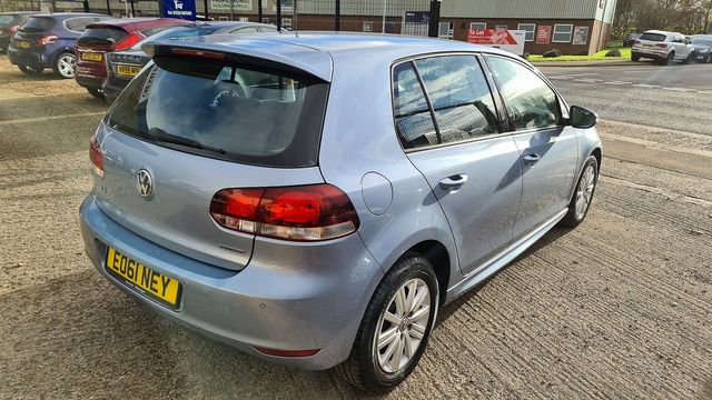 VOLKSWAGEN Golf BlueMotion TDI 1.6 105 PS (2011) for sale  in Peterborough, Cambridgeshire | Autobay Cars - Picture 5
