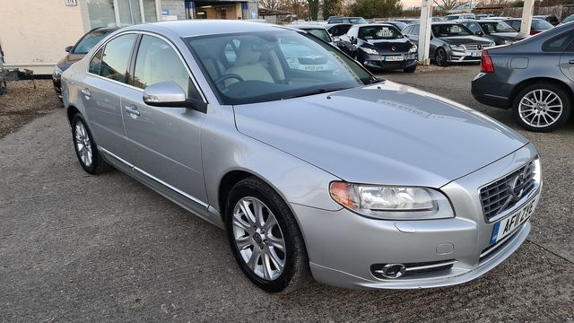 VOLVO S80 2.0 D3 (163 PS) SE (2011) - Picture 3