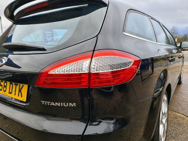 FORD Mondeo Titanium 2.0 (2008) - Picture 11