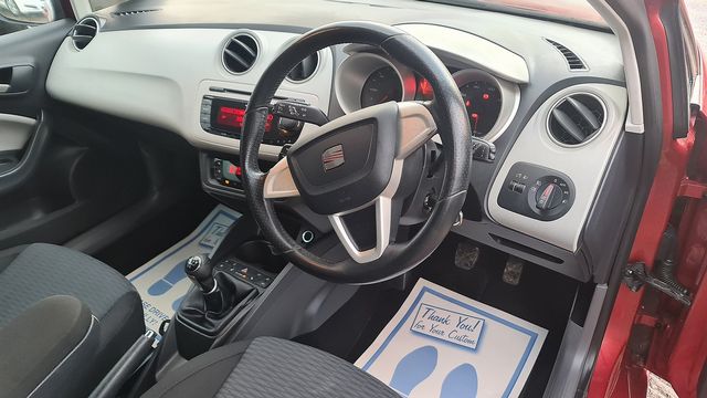 SEAT Ibiza ST 1.6 TDI CR 105PS Sport (2011) - Picture 21
