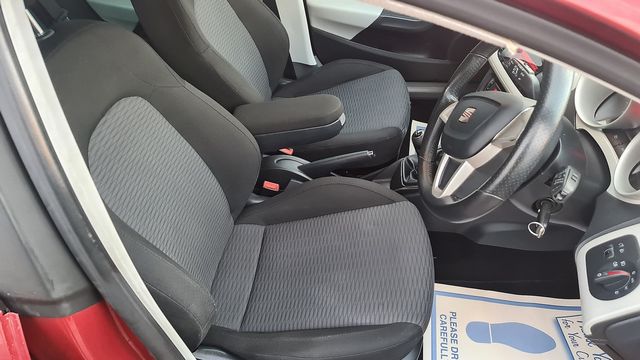 SEAT Ibiza ST 1.6 TDI CR 105PS Sport (2011) - Picture 22