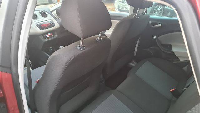 SEAT Ibiza ST 1.6 TDI CR 105PS Sport (2011) - Picture 29