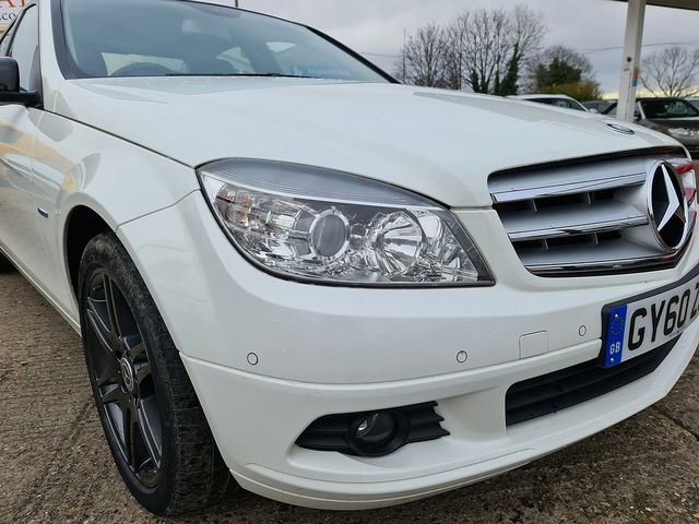 MERCEDES C-Class C 220 CDI BlueEFFICIENCY Executive SE AT (2010) for sale  in Peterborough, Cambridgeshire | Autobay Cars - Picture 11