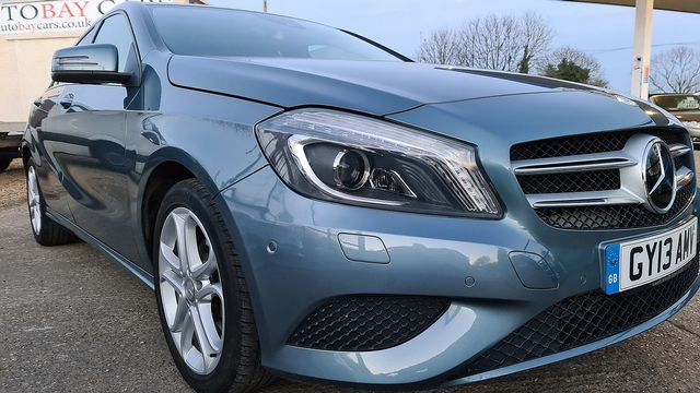 MERCEDES A-Class A 180 CDI BlueEFFICIENCY Sport DCT (2013) - Picture 12