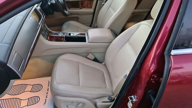 JAGUAR XF 3.0 litre V6 Premium Luxury (2008) - Picture 30