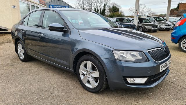 SKODA Octavia SE 1.6 TDI CR 105PS DSG (2014) - Picture 5