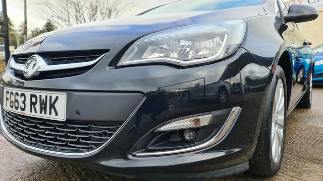 Vauxhall Astra ELITE 1.6i 16v VVT (2013) - Picture 10