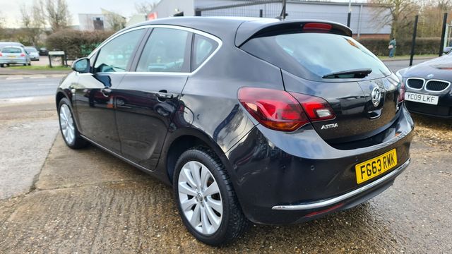 Vauxhall Astra ELITE 1.6i 16v VVT (2013) - Picture 7