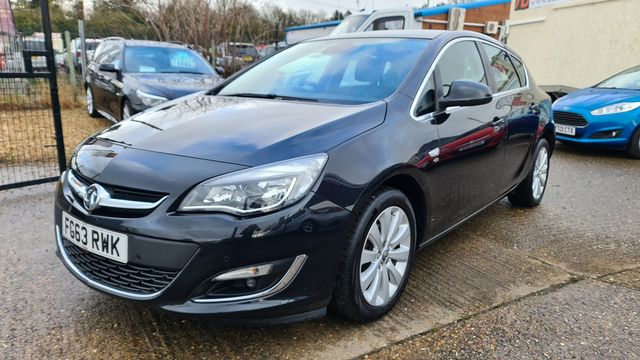 Vauxhall Astra ELITE 1.6i 16v VVT (2013) - Picture 9