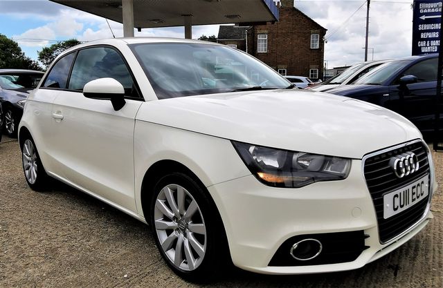 AUDI A1 1.2 TFSI Sport 86PS (2011) - Picture 11