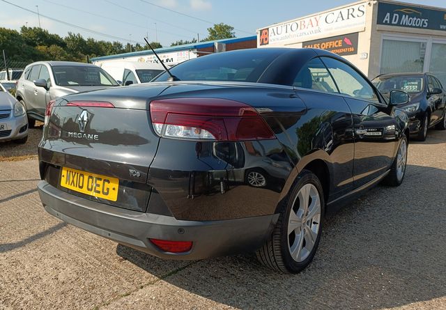 RENAULT Mégane Coupé-Cabrio Dynamique TomTom TCe 130 (2010) - Picture 13