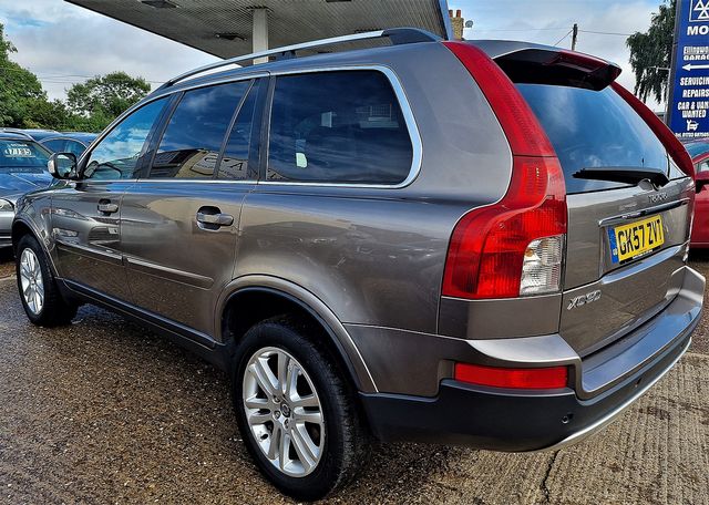 VOLVO XC90 D5 AWD (185 bhp) SE Lux (2007) - Picture 5