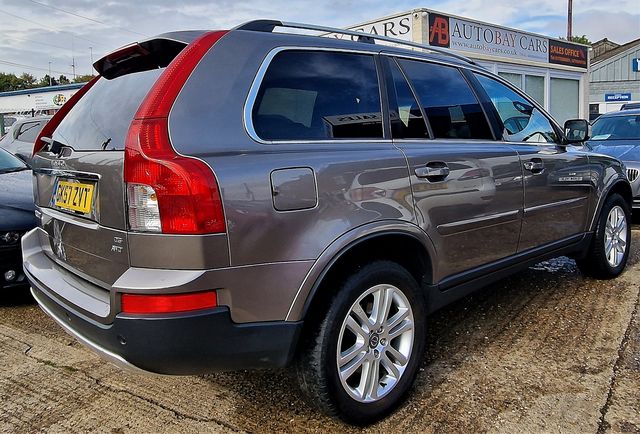 VOLVO XC90 D5 AWD (185 bhp) SE Lux (2007) - Picture 9