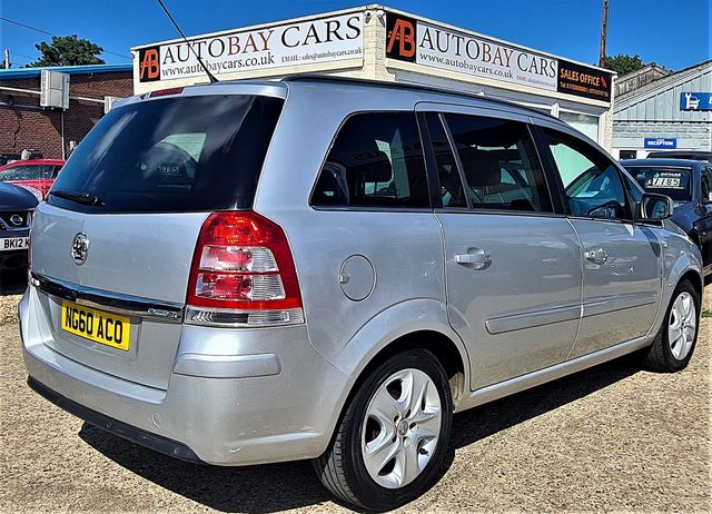 VAUXHALL Zafira EXCLUSIV 1.7CDTi 16v ecoFLEX (2011) - Picture 9