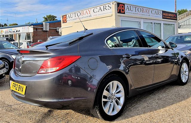 VAUXHALL Insignia SRi 2.0CDTi 16v (160PS) (2012) - Picture 9