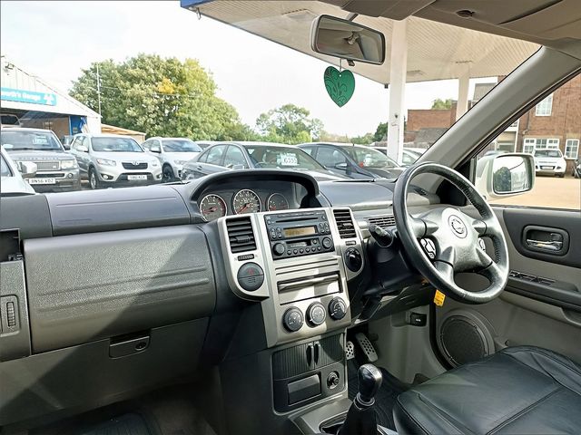 NISSAN X-Trail 2.2 16V Aventura 4x4 (2007) - Picture 15