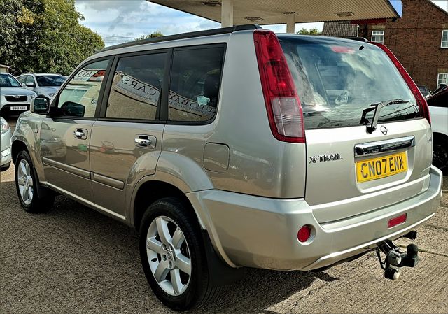 NISSAN X-Trail 2.2 16V Aventura 4x4 (2007) - Picture 5