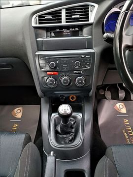 CITROEN C4 VTi 120 VTR+ (2013) - Picture 8