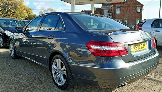 MERCEDES E-Class E250 CDI BlueEFFICIENCY Avantgarde Auto (2011) - Picture 5