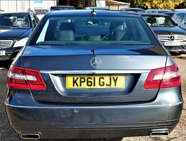 MERCEDES E-Class E250 CDI BlueEFFICIENCY Avantgarde Auto (2011) - Picture 7