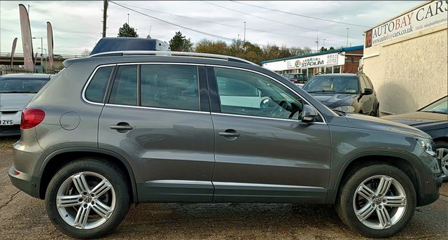 VOLKSWAGEN Tiguan Match TDI 4MOTION BMT 2.0 150 PS DSG (2015) - Picture 11