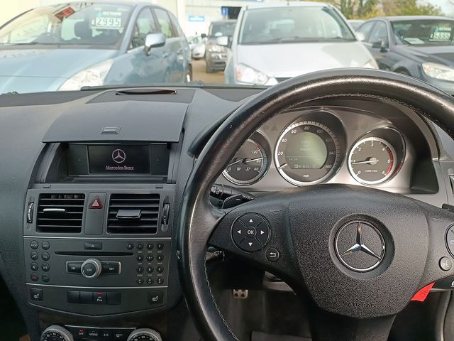 MERCEDES C-Class C 220 CDI BlueEFFICIENCY Sport Auto (2010) - Picture 10