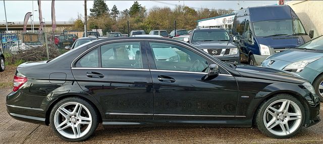 MERCEDES C-Class C 220 CDI BlueEFFICIENCY Sport Auto (2010) - Picture 11