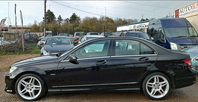 MERCEDES C-Class C 220 CDI BlueEFFICIENCY Sport Auto (2010) - Picture 3