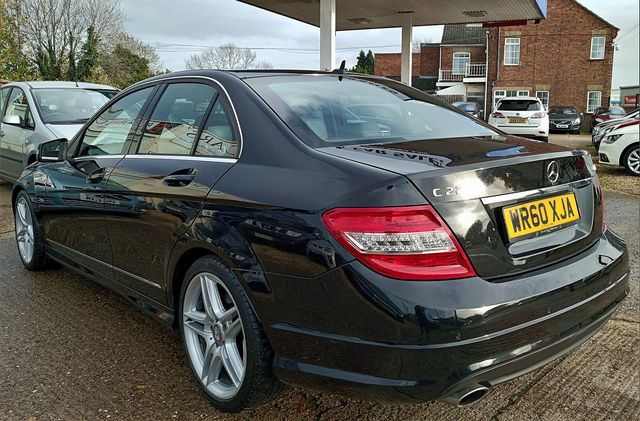 MERCEDES C-Class C 220 CDI BlueEFFICIENCY Sport Auto (2010) - Picture 5