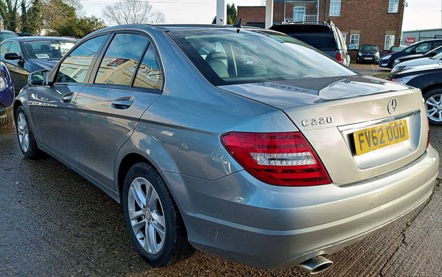 MERCEDES C-Class C 220 CDI BlueEFFICIENCY Executive SE (2012) - Picture 5