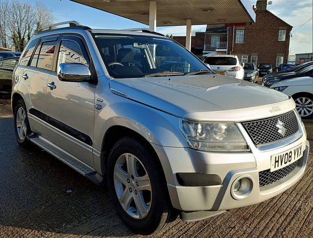 SUZUKI Grand Vitara 1.9 DDiS 3-door (2008) - Picture 11