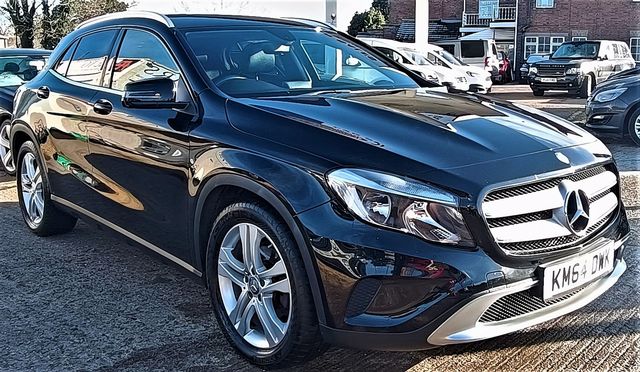 MERCEDES GLA-Class GLA 220 CDI DCT Auto SE (2014) - Picture 13