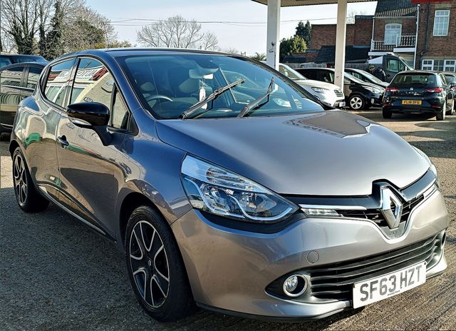 RENAULT Clio Dynamique MediaNav 1.2 16V 75 (2013) - Picture 13