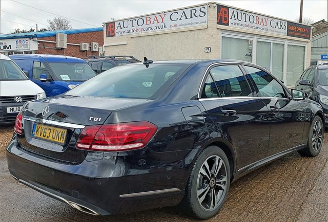 MERCEDES E-Class E220 CDI SE Auto (2013) - Picture 6