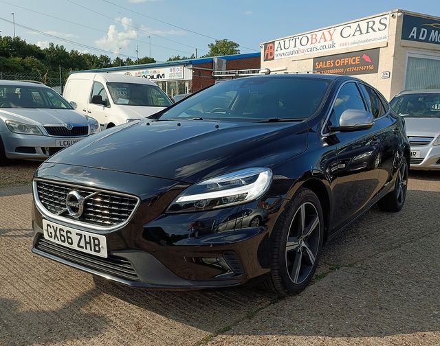 VOLVO V40 T2 R-Design (2016) - Picture 9