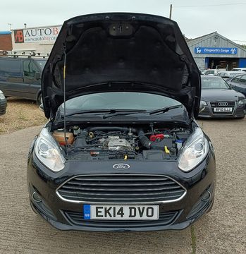 FORD Fiesta Zetec 1.0T EcoBoost 100PS Start/Stop (2014) - Picture 13