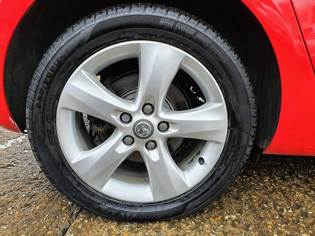 VAUXHALL Astra SRi 2.0CDTi 16v ecoFLEX S/S (2012) - Picture 40