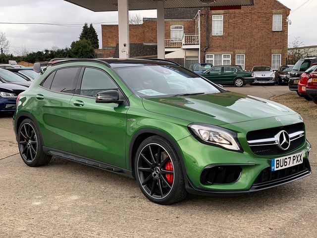 MERCEDES GLA-Class GLA45 AMG 4MATIC Premium (2017) - Picture 2