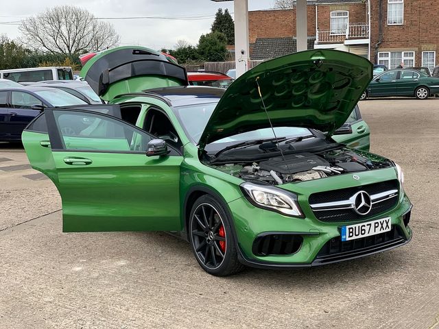 MERCEDES GLA-Class GLA45 AMG 4MATIC Premium (2017) - Picture 44