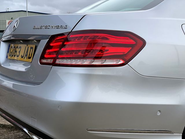 MERCEDES E-Class E300 BlueTEC SE Hybrid (2013) - Picture 5