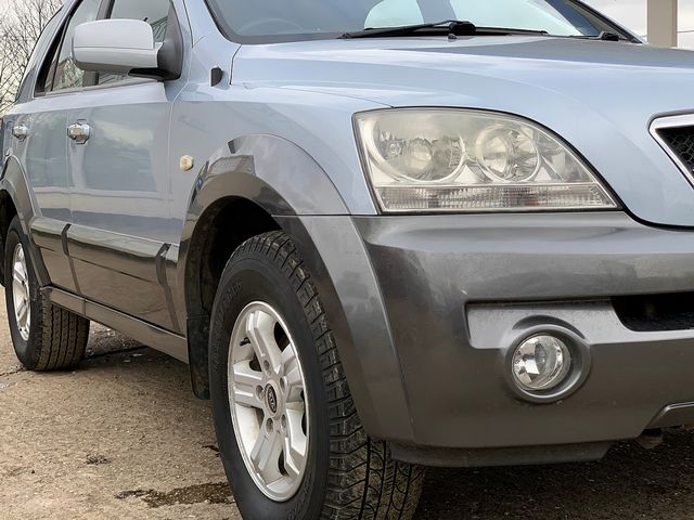 KIA Sorento 2.5 CRDi XS Auto (2005) - Picture 8