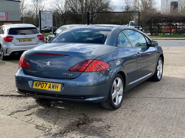 PEUGEOT 307CC 2.0 HDi Sport 136bhp Coupe Cabriolet (2007) - Picture 3