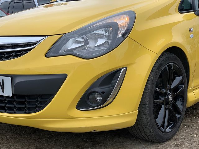 VAUXHALL Corsa LIMITED EDITION 1.2i 16v VVT (a/c) (2013) - Picture 9