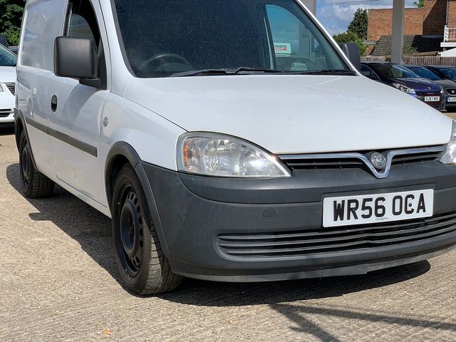 VAUXHALL Combo 1700 1.3CDTi (2006) - Picture 7