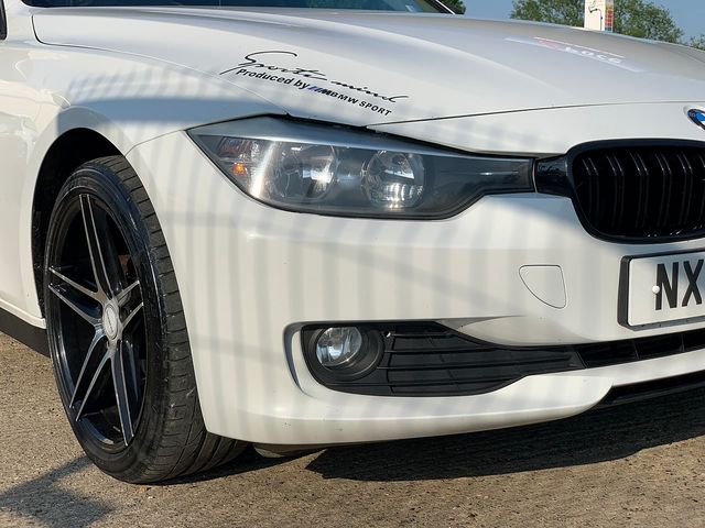 BMW 3 Series 320d EfficientDynamics (2013) - Picture 8