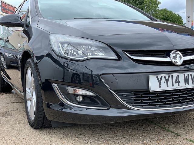 VAUXHALL Astra SRi 2.0CDTi 16v ecoFLEX S/S (2014) - Picture 7