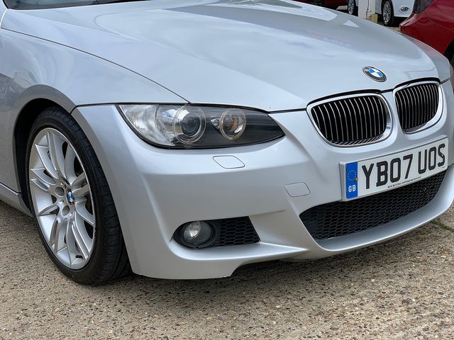 BMW 3 Series 325d M Sport (2007) - Picture 7