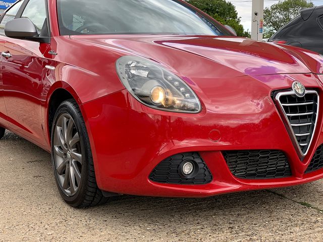 ALFA ROMEO Giulietta 1.6 JTDM-2 105 bhp Collezione Special Ed (2013) - Picture 9