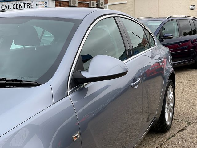 VAUXHALL Insignia Exclusiv 1.8i 16v VVT (2009) - Picture 9